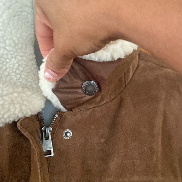 Levi's Women's Classic Sherpa Lined Trucker Jacket Cognac - Picture 6 of 16